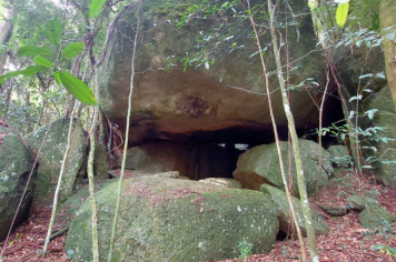 Foto - TRILHA DAS PEDRAS ABRAÇADAS