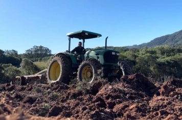 Força no Campo: Agricultura em Movimento
